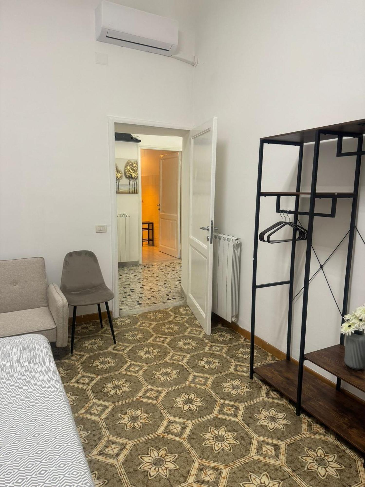 Larisa Home Apartment Рим Екстериор снимка